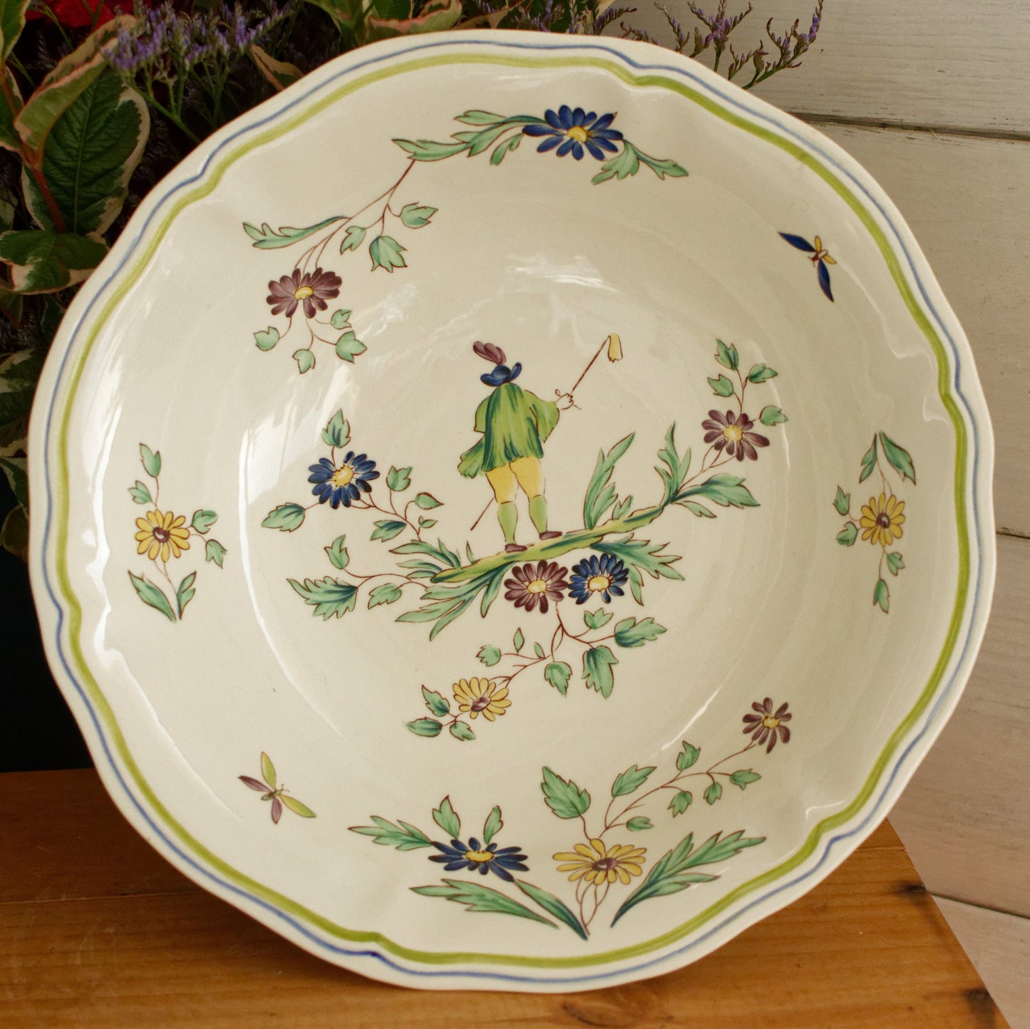 French Vintage Hand-Painted Collectible Ironstone Moustiers Footed Fruit Bowl Compotier Terre de Fer en Faience