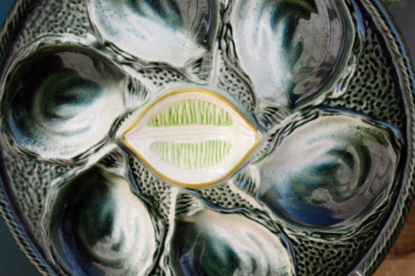 Saint Clement Made in France French Vintage BARBOTINE Oyster Shellfish Huître Plate with 6 Wells en Faience