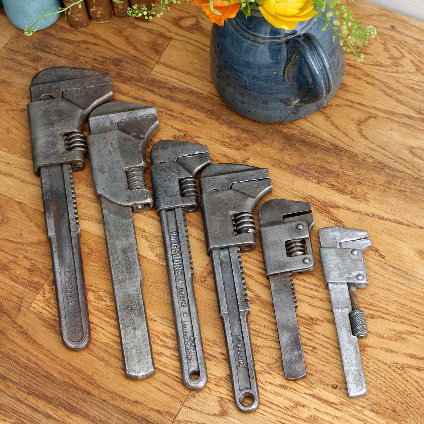 Antique Adjustable Pipe Wrench FACOM WAKEFIELD'S GEDORE Vintage Forged Steel Clé a Cremaillaire Molette Farmhouse Manual Tool