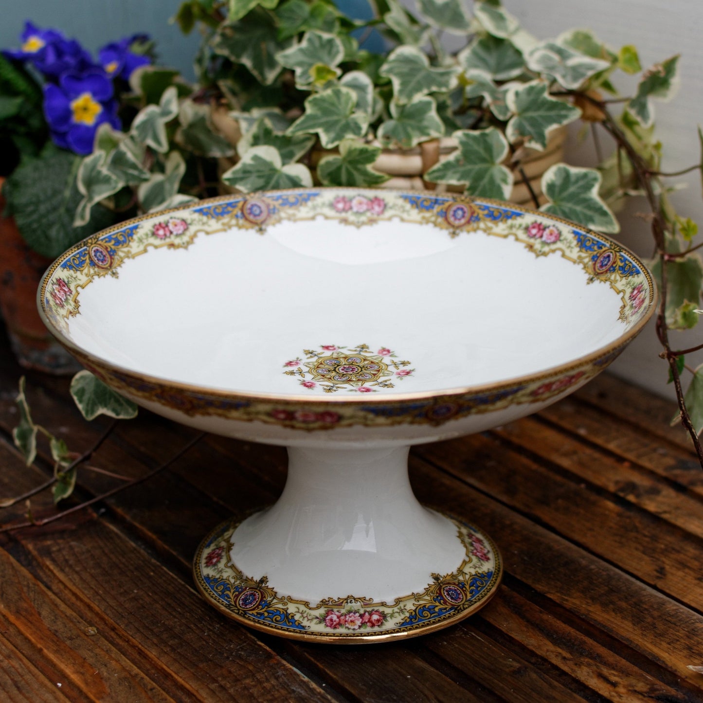 Années 1920 ~ F. Legrand & Cie LIMOGES ~ Français assiette de service ronde en porcelaine fine antique ~ Assiette de service sur pieds