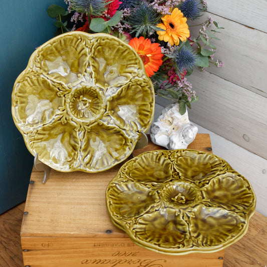 1960s GIEN France French Vintage BARBOTINE Olive Green Oyster "Huître" Shellfish Plate with 6 Wells Ceramic Majolica