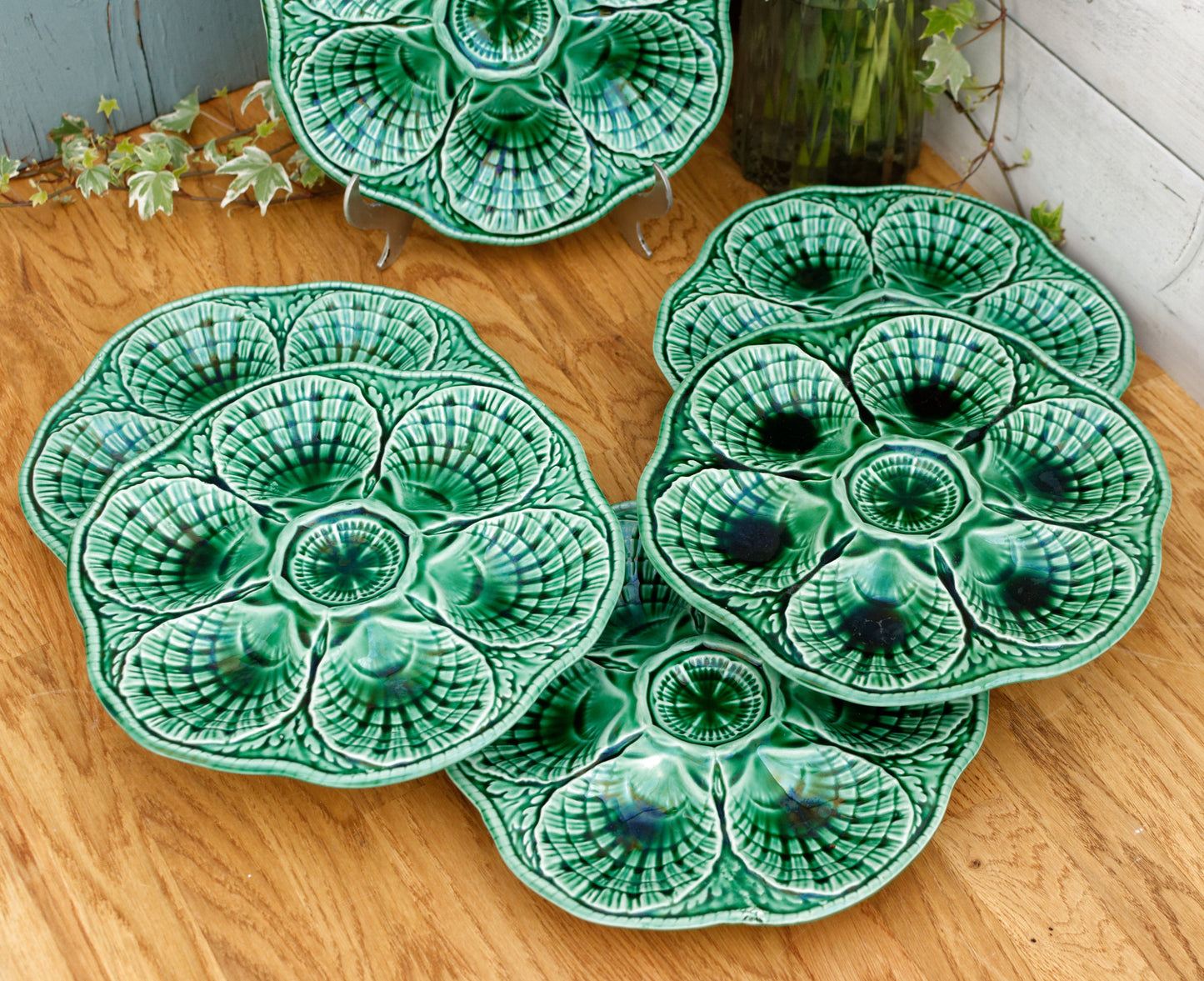 1960s ~ SARRUGUEMINES ~ French Vintage BARBOTINE Green Oyster "Huître" Shellfish Plate with 6 Wells ~ Made in France