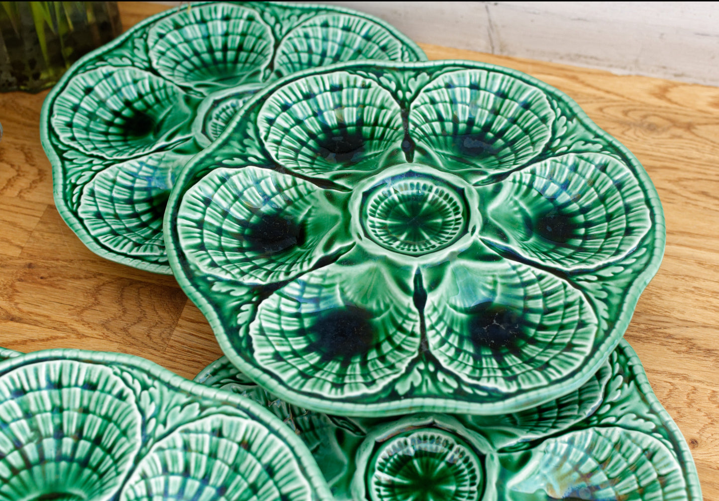1960s ~ SARRUGUEMINES ~ French Vintage BARBOTINE Green Oyster "Huître" Shellfish Plate with 6 Wells ~ Made in France