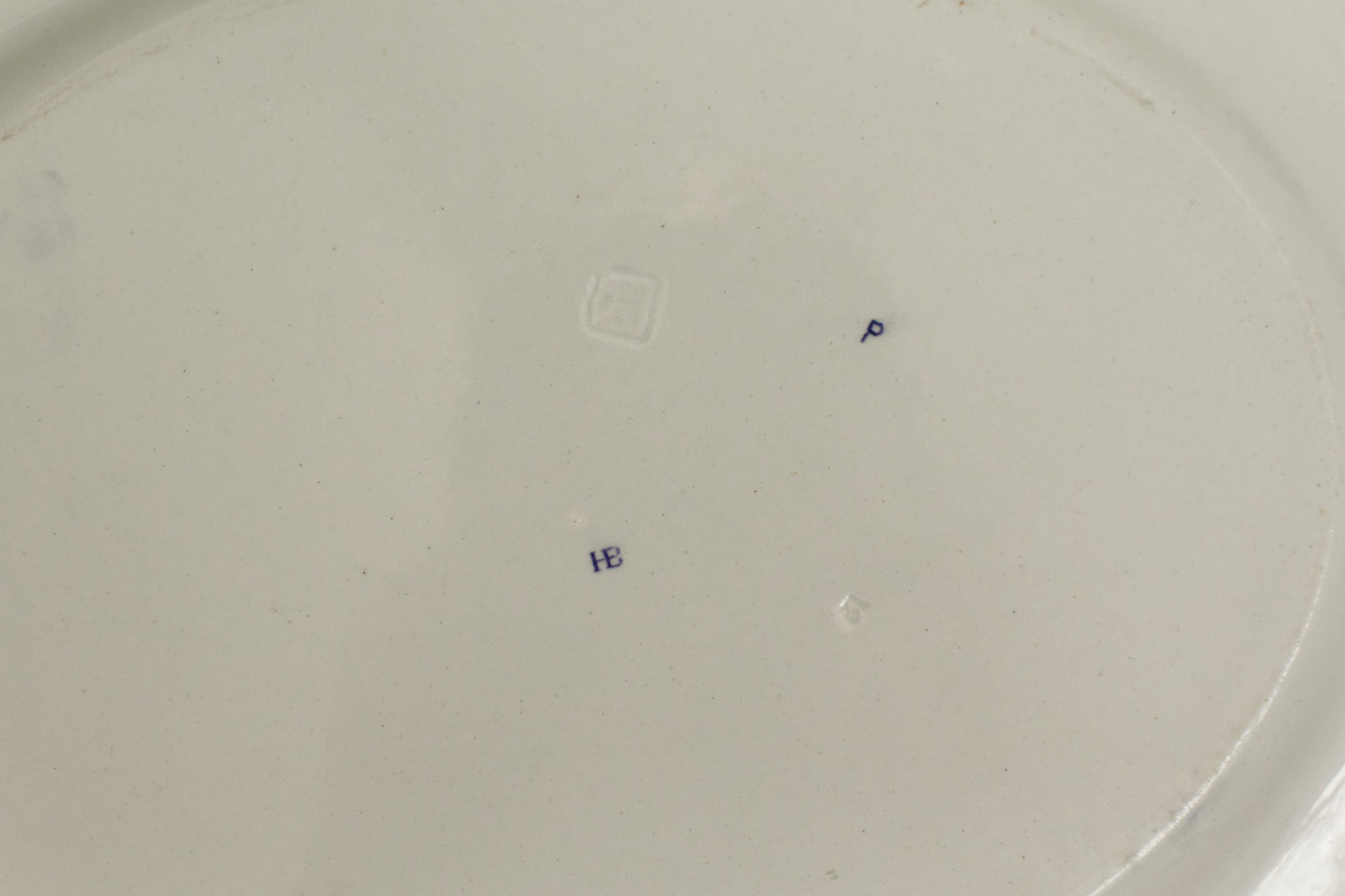 1800s Henry Burgess (HB) Burslem Bone China Antique English Ironstone Lavender Pattern Oval Serving Plate Terre de Fer lion unicorn