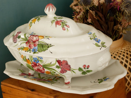 French Vintage Hand-Painted Ironstone Polychrome Soup Tureen Soupière with Oval Plate Terre de Fer Faience