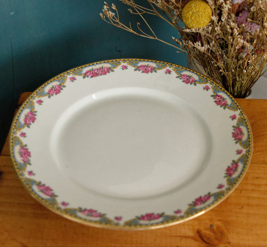 LIMOGES France French Antique Fine Porcelain Footed Cake Plate Plat à gâteau sur pied Rose Gold Garland Gilding