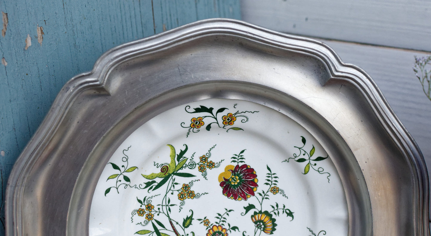 1960s 97% Pewter Plate Holder CLARENCE Par Sarreguemines French Vintage Hanging Collectible Etain Wall Plate Holder Terre de Fer en Faience