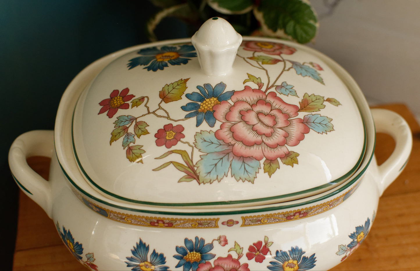 ORIENT from the Dynasty Collection Myott Staffordshire English Vintage Ironstone Polychrome Soup Tureen Soupiere Vegetable Dish Made in England