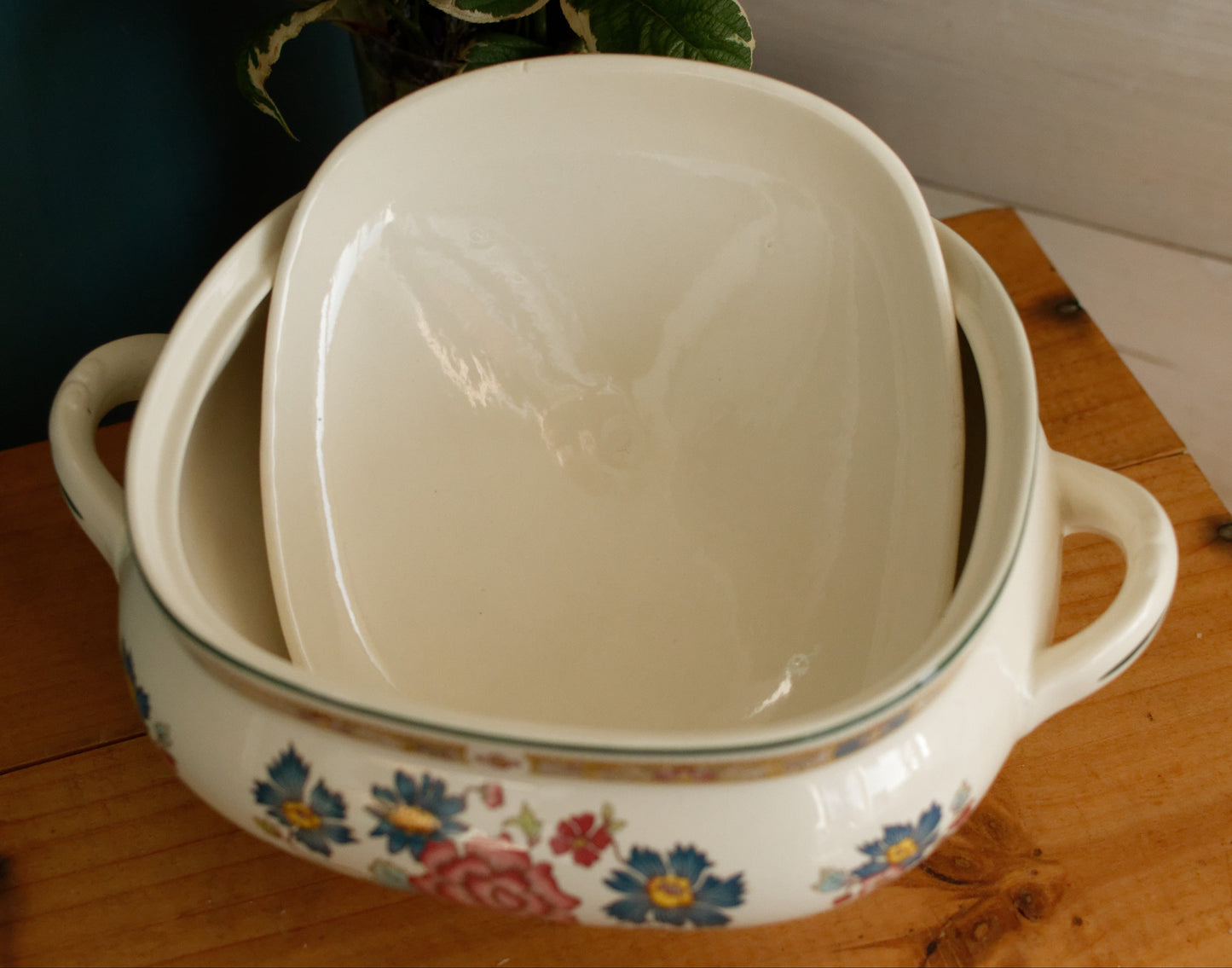 ORIENT from the Dynasty Collection Myott Staffordshire English Vintage Ironstone Polychrome Soup Tureen Soupiere Vegetable Dish Made in England