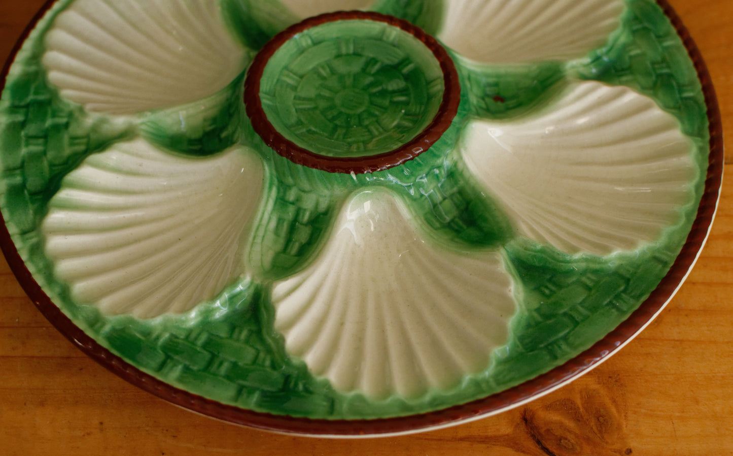 French Vintage BARBOTINE Majolica Green Cream Oyster Huître Shellfish Plate with 6 Wells Basket Weave Pattern Made in France