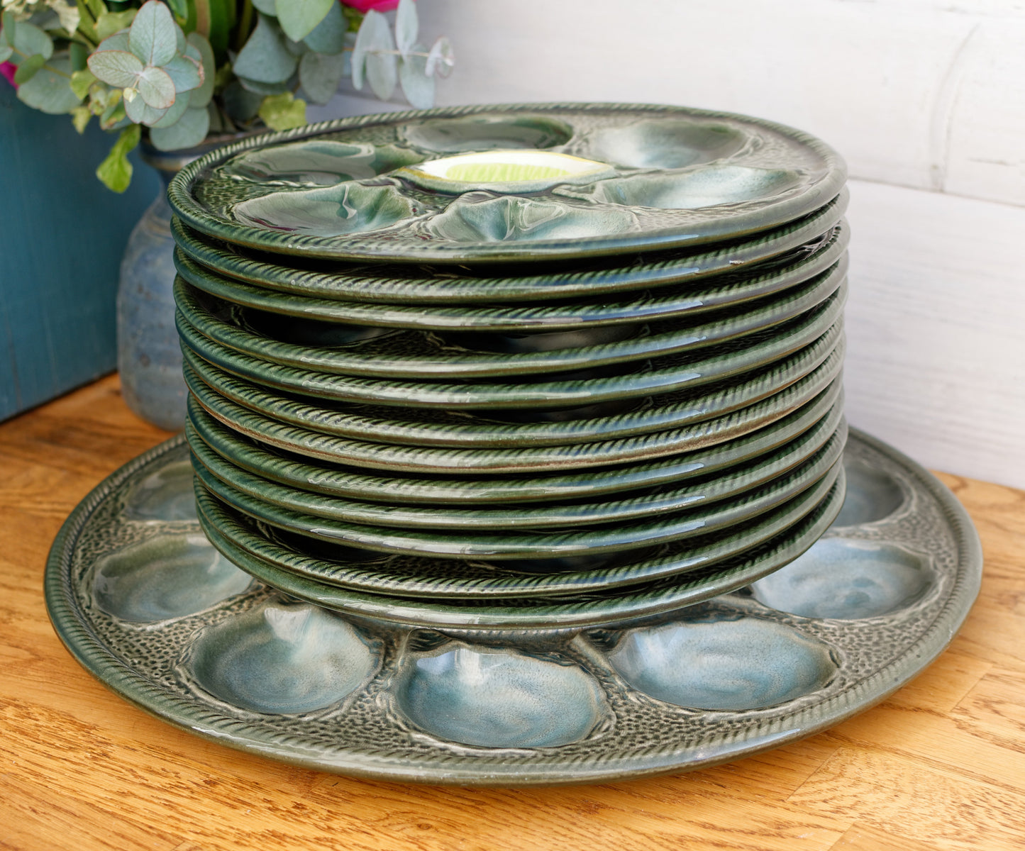 Saint Clement France 4589 French Vintage BARBOTINE Majolica Oyster Shellfish Huître Platter Plate with 12 & 6 Wells Made in France