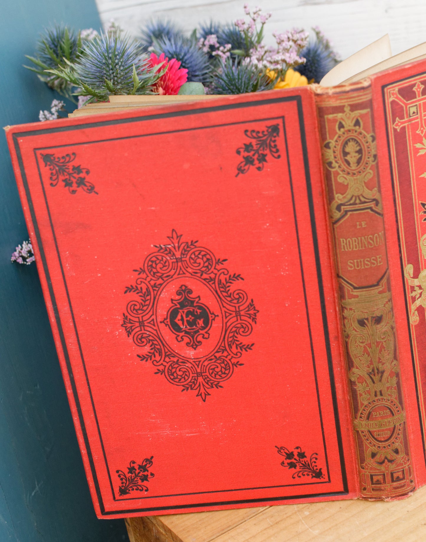 1902 Le Robinson Suisse – Histoire D’une famille Suisse Naufragee French Antique Collectible Gilded Cartonnage Book Novel Livre Roman