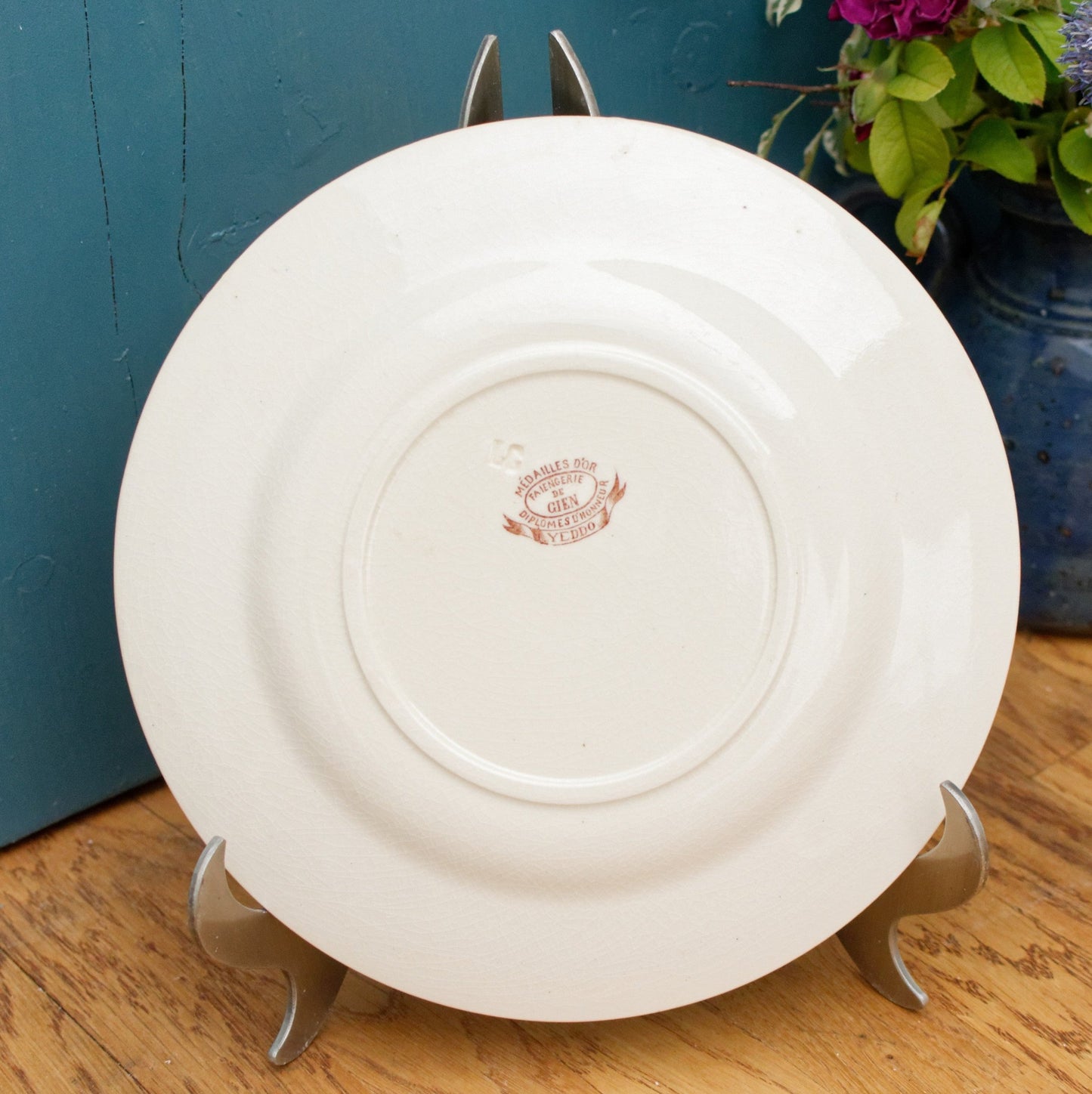 YEDDO Medailles D'Or Faiencerie de GIEN Diplomes D'Honneur French Antique Ironstone Brown Transferware Plate Terre de fer