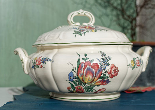 French Ironstone Soup Tureen Soupiere VIEUX STRASBOURG Villeroy & Boch Mettlach Made in France Saar Economic Union 1562