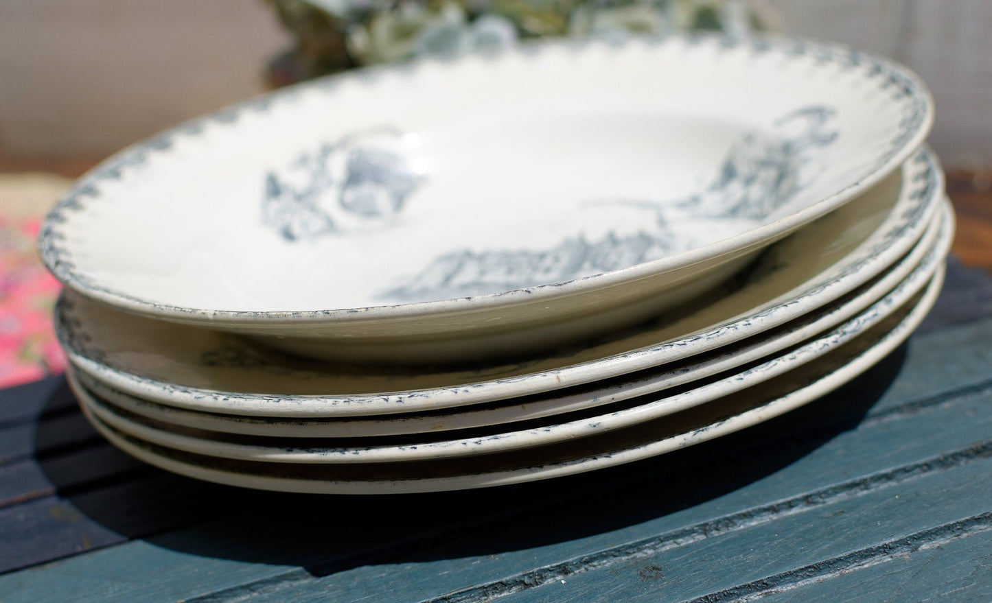 1890s/1900s ~ Creil Montereau "Chateaux avec Armoires" Theme ~ French Antique Transferware Plate ~ Terre de Fer ~ Faïencerie