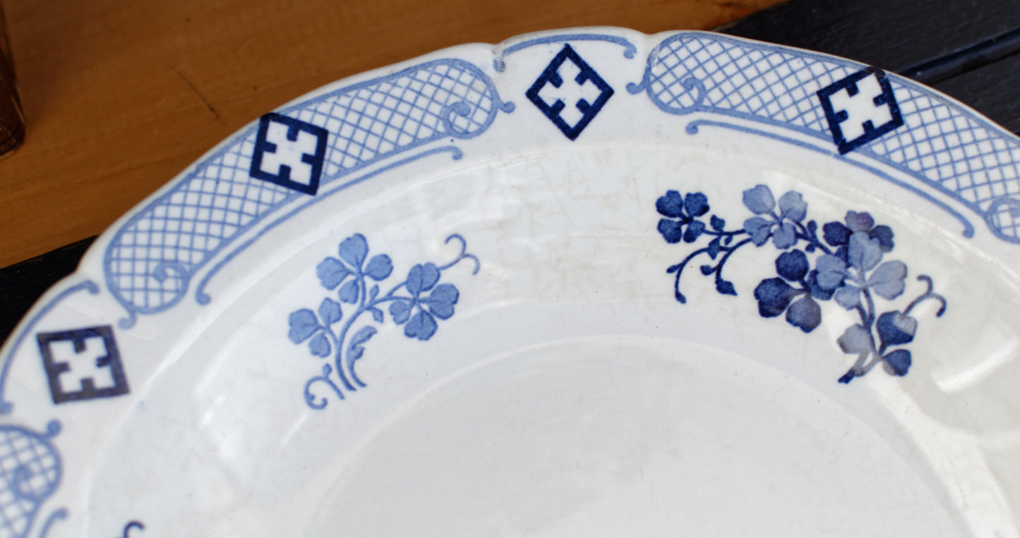 French Antique Ironstone Round Serving Bowl K&G (Keller et Guerin) Luneville Terre de fer en Faience Blue Transferware