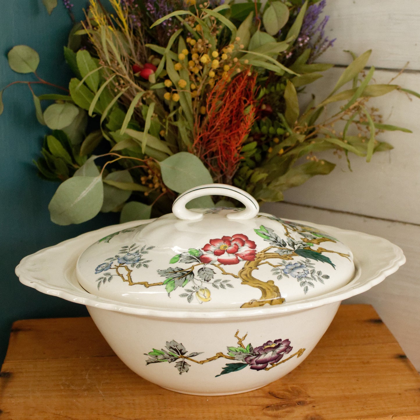 ASHBOURNE MOSES 1751 RALPH 1750 ENOCH 1764 Wood & Sons Burslem, England English Vintage Ironstone Polychrome Covered Serving Tureen