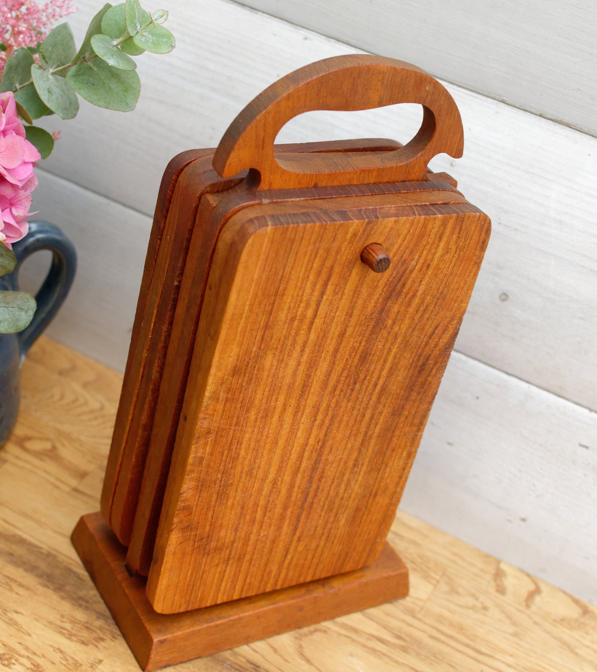 Wooden Set of 6 Cutting Boards Handcrafted in Teak Wood Planche à Découper Made in Thaliand