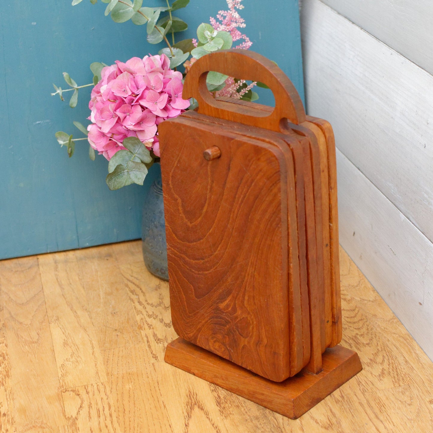 Wooden Set of 6 Cutting Boards Handcrafted in Teak Wood Planche à Découper Made in Thaliand