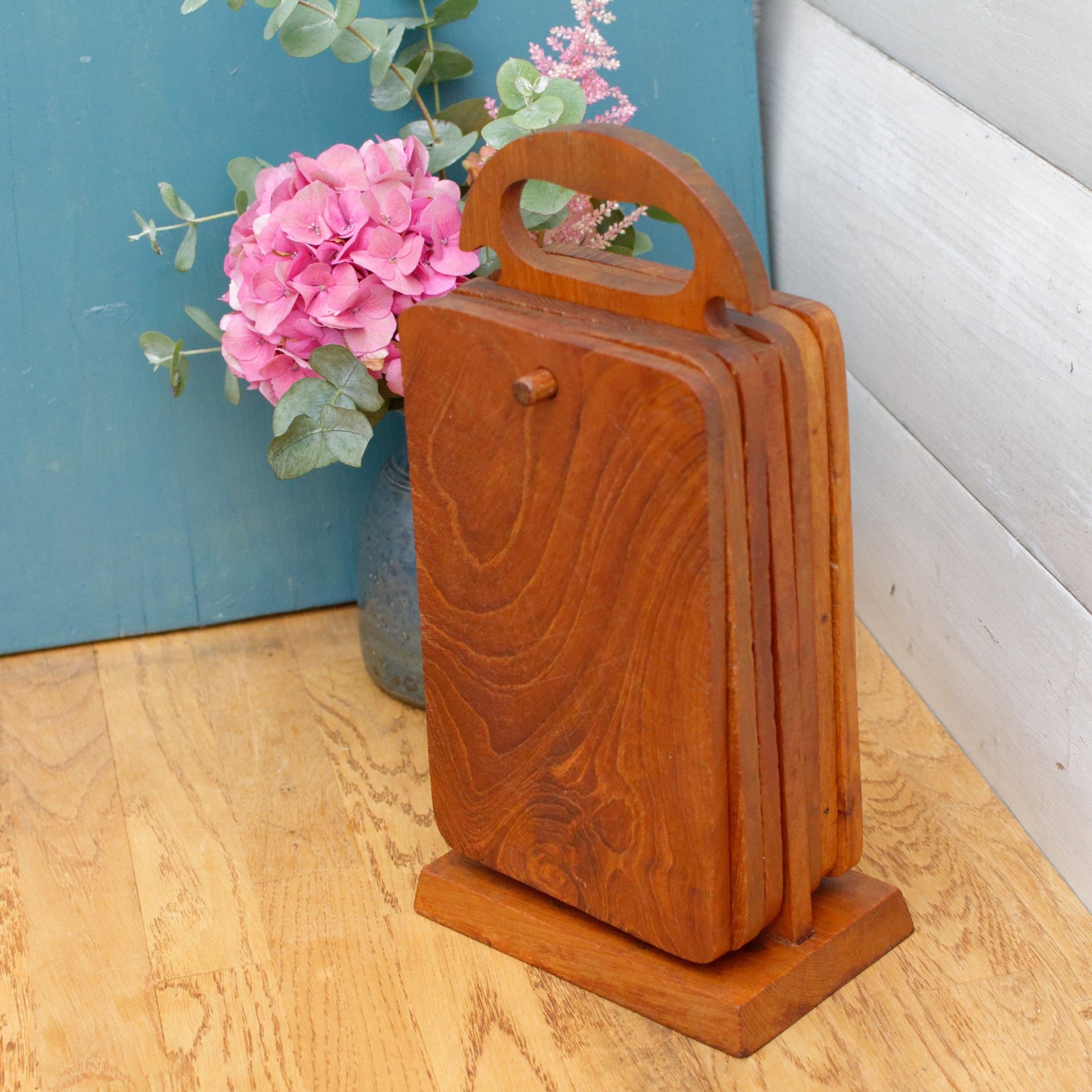 Wooden Set of 6 Cutting Boards Handcrafted in Teak Wood Planche à Découper Made in Thaliand