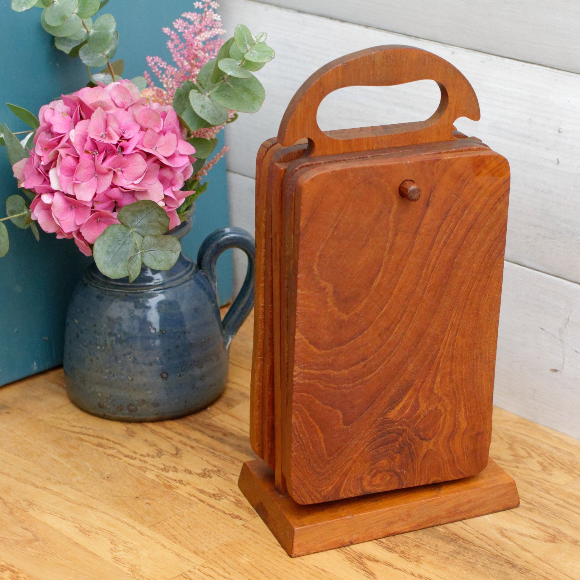 Wooden Set of 6 Cutting Boards Handcrafted in Teak Wood Planche à Découper Made in Thaliand