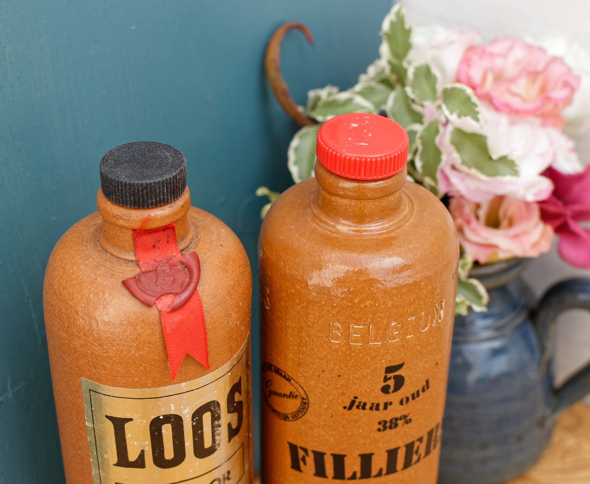 Rustic Belgium Vintage Empty Collectible Liquor Stone Bottle LOOS GENIEVRE D'ALAMBIC PUR GRAINS 50% Vol 70 cl 5 Jaar oud 38% FILLIERS OUDE GRAANJENEVER 1880 Belgium