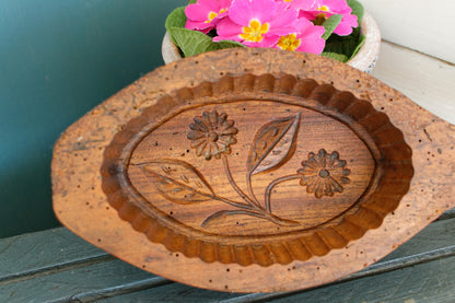 French Antique Wooden Hand-Carved Butter Mold Moule a Beurre en Bois Stamp Press Mould Leave Design