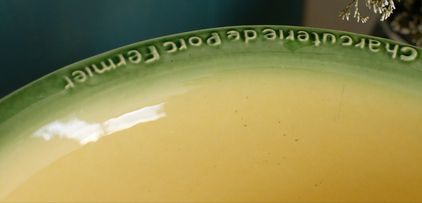 Français vintage « Charcuterie de Porc Fermier/L’Ancienne » Plat de cocotte ovale en grès céramique émaillé ~ Poêle à gratin en grès émaillé