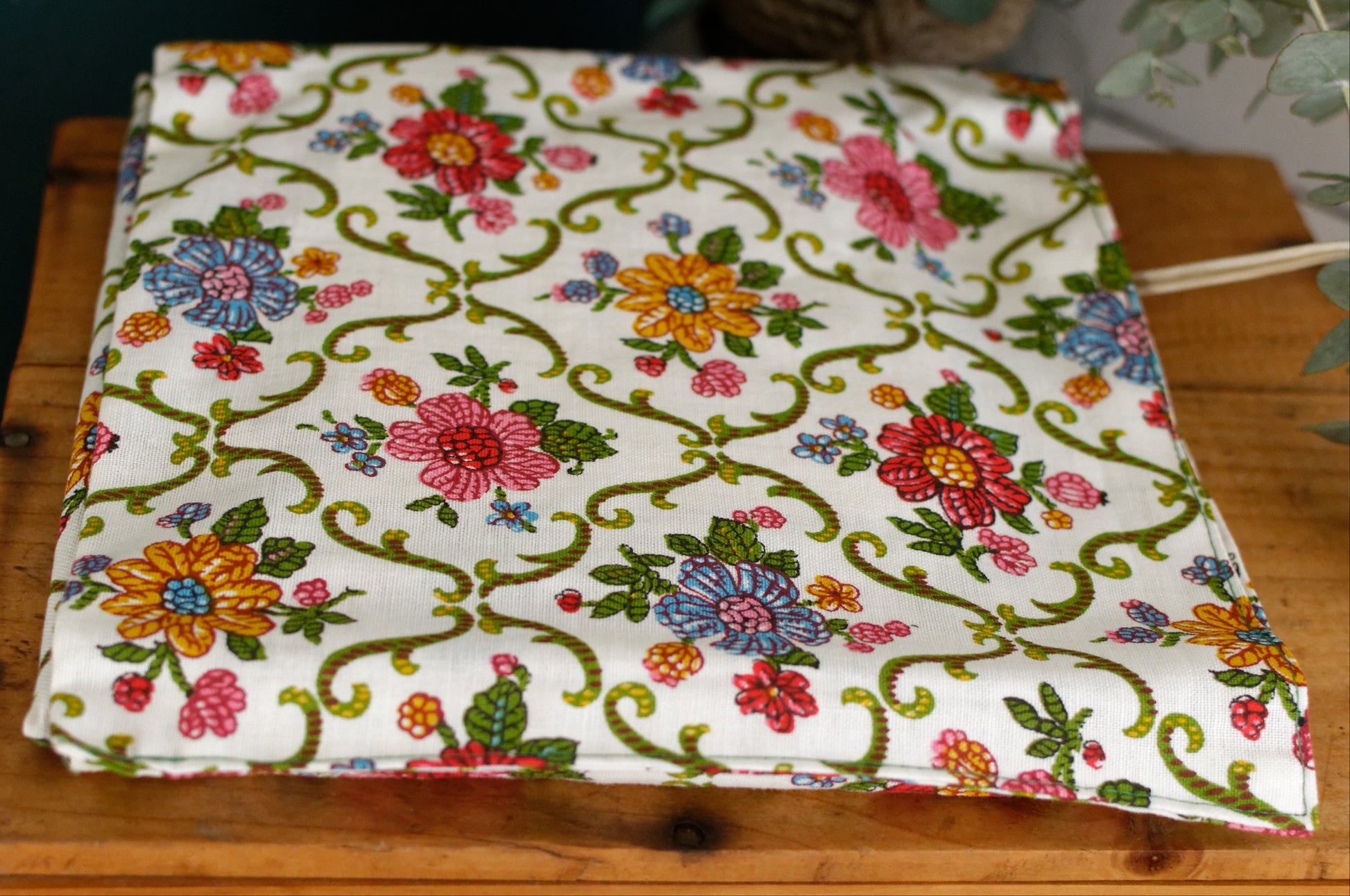 1970s French Vintage Electric 12 Plate Warmer in Fabric "Chauffe Assiettes Plat" Made by AMPLELEC 100% cotton 68550 Amplepuis