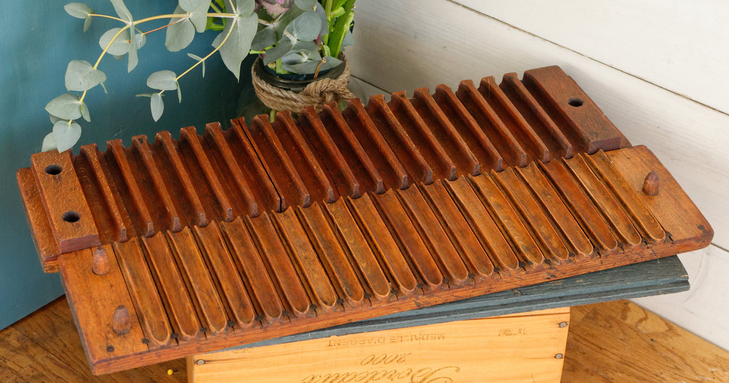 German Antique Collectible Wooden 20 Cigar Mold Press.  Hart & Hertel No. 19749 Schwetzingen Hei Mannheim JH.L. "DRGM" (Deutsches Reiches Gebrauchs Musterschutz) 