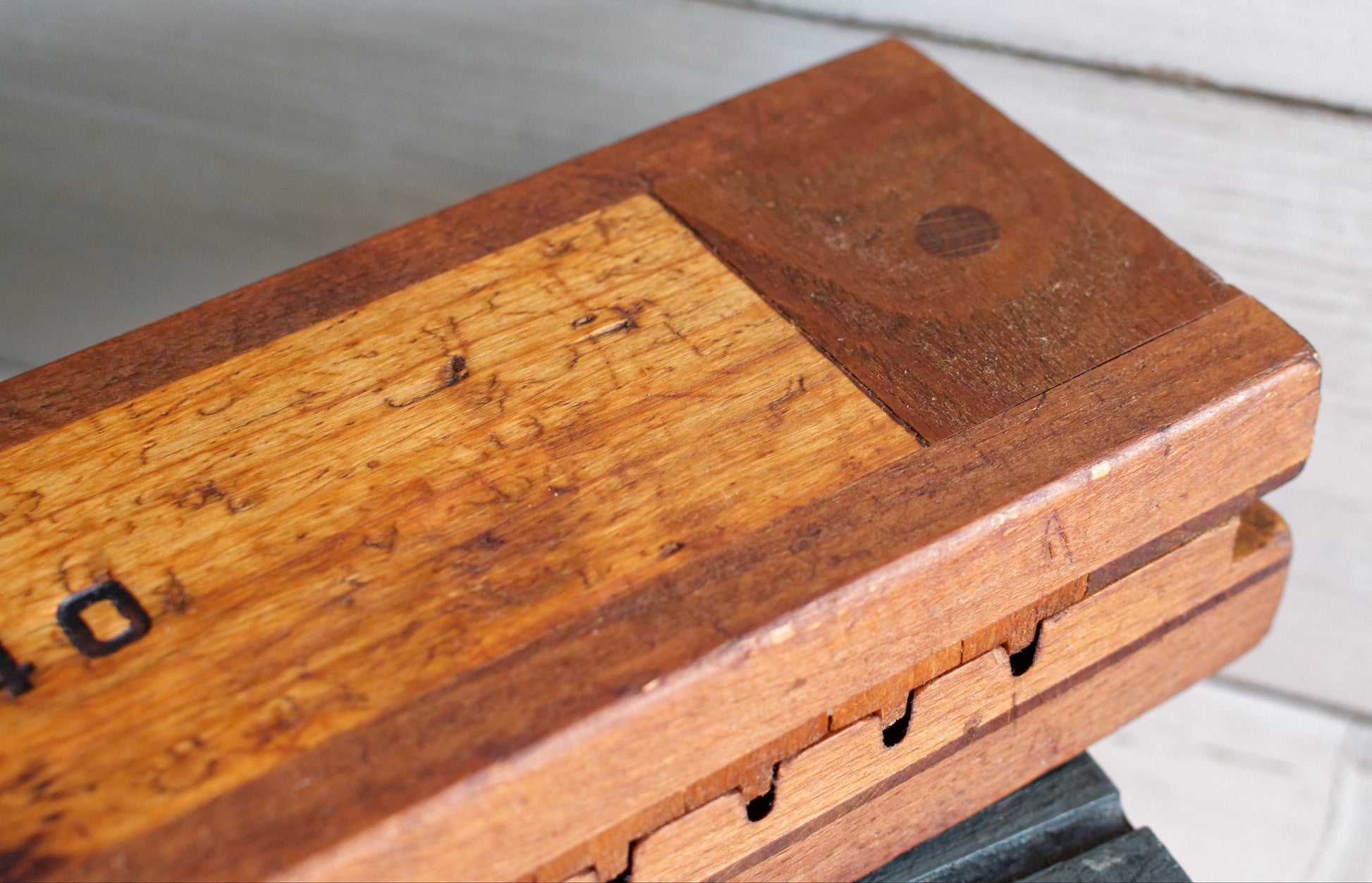 1950s Antique Dutch Collectible Wooden 20 Cigar Mold Press L. Bezemer et ZN N.V. MED. OCTR001 Perlu-Vorm Patent No. 77385 Helmond Holland 8040 Tobacco Mold Pressoir Moule a Cigare en bois