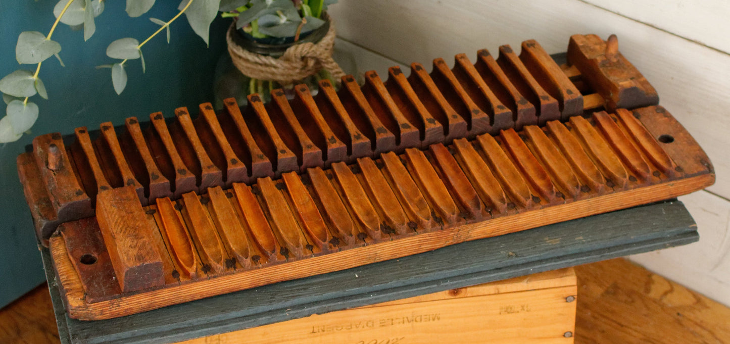 1865 German Antique Collectible Wooden 20 Cigar Mold Press G.Siebert 1865 Wien Germany Tobacco Mold Pressoir Moule a Cigare en Bois