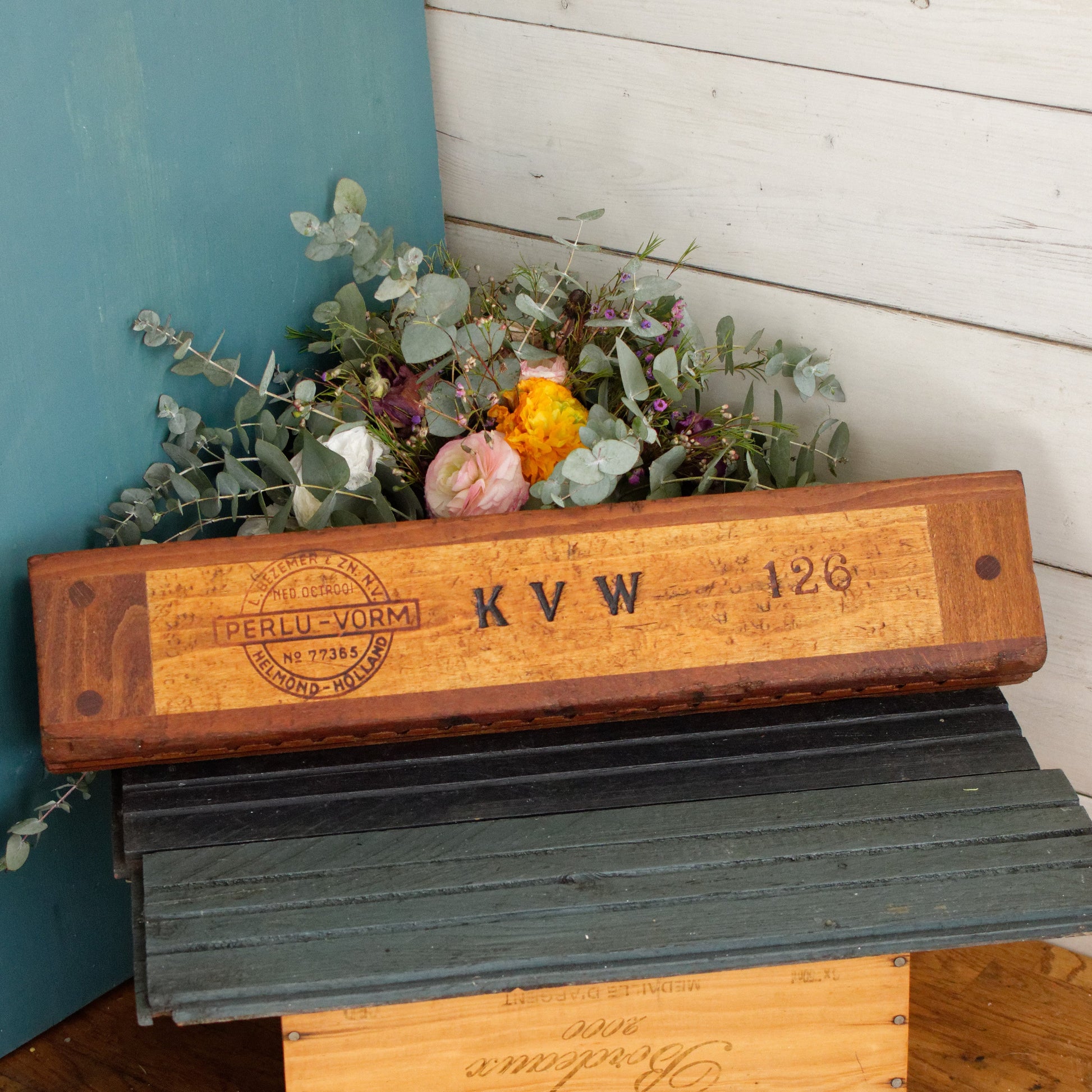 Vintage Dutch Collectible Wooden 20 Cigar Mold Press L. Bezemer et ZN N.V. MED. OCTR001 Perlu-Vorm Patent No. 77365 Helmond Holland KVW126 Tobacco Mold Pressoir Moule a Cigare en bois