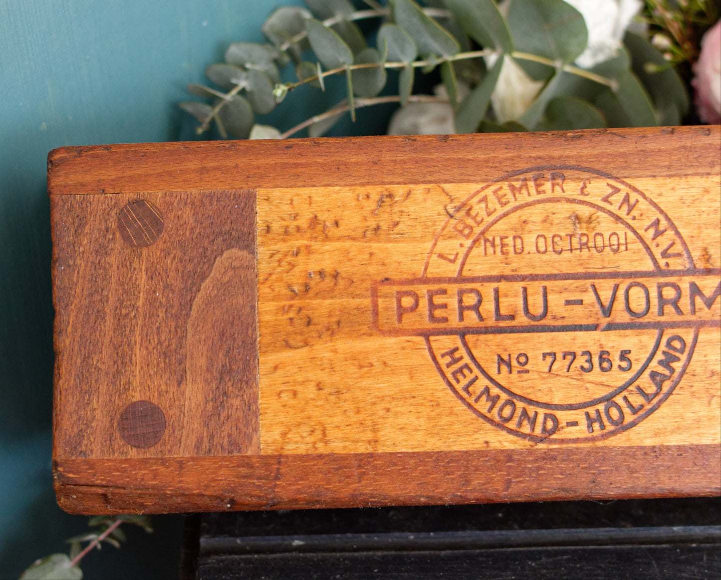 Vintage Dutch Collectible Wooden 20 Cigar Mold Press L. Bezemer et ZN N.V. MED. OCTR001 Perlu-Vorm Patent No. 77365 Helmond Holland KVW126 Tobacco Mold Pressoir Moule a Cigare en bois