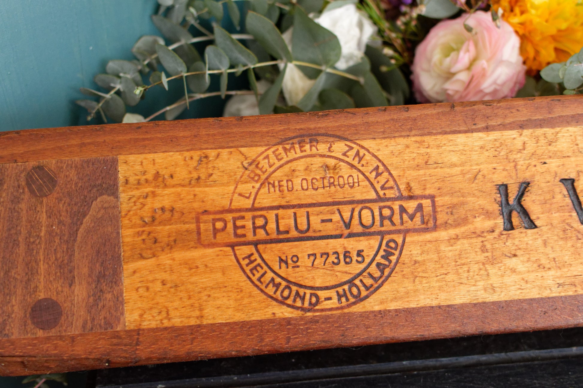Vintage Dutch Collectible Wooden 20 Cigar Mold Press L. Bezemer et ZN N.V. MED. OCTR001 Perlu-Vorm Patent No. 77365 Helmond Holland KVW126 Tobacco Mold Pressoir Moule a Cigare en bois