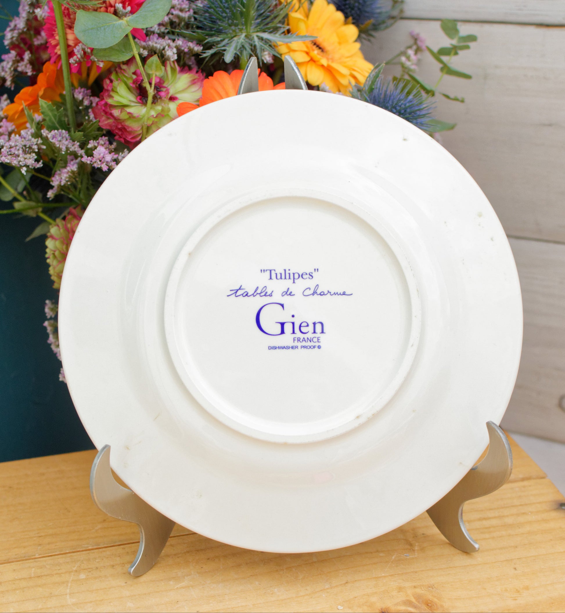 French VIntage Ironstone Plate Gien TULIPES decor tables de charme service France terre de fer faience