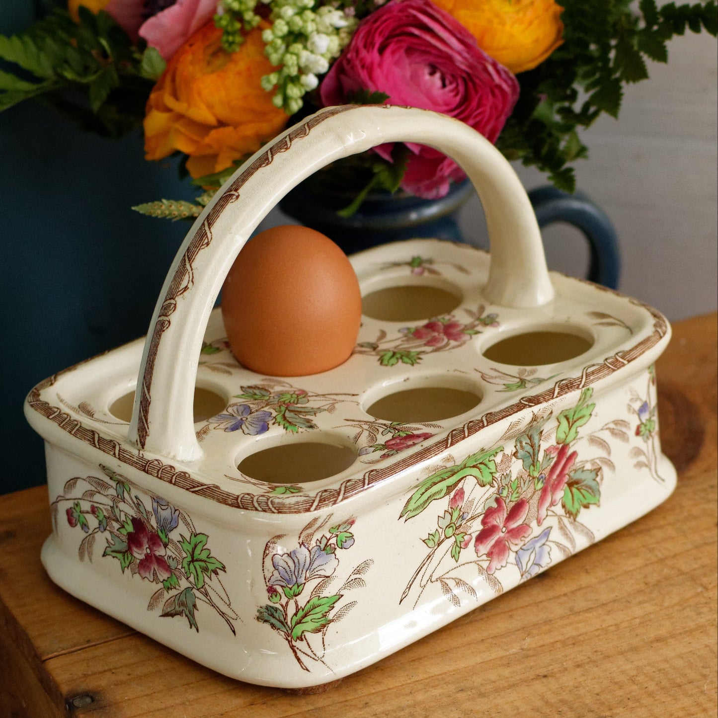 French Antique Polychrome Egg Display Basket Panier à Oeuf Présentoir Coquetier en Faience Ceramic Egg Cup Stand Presentation Egg Caddy