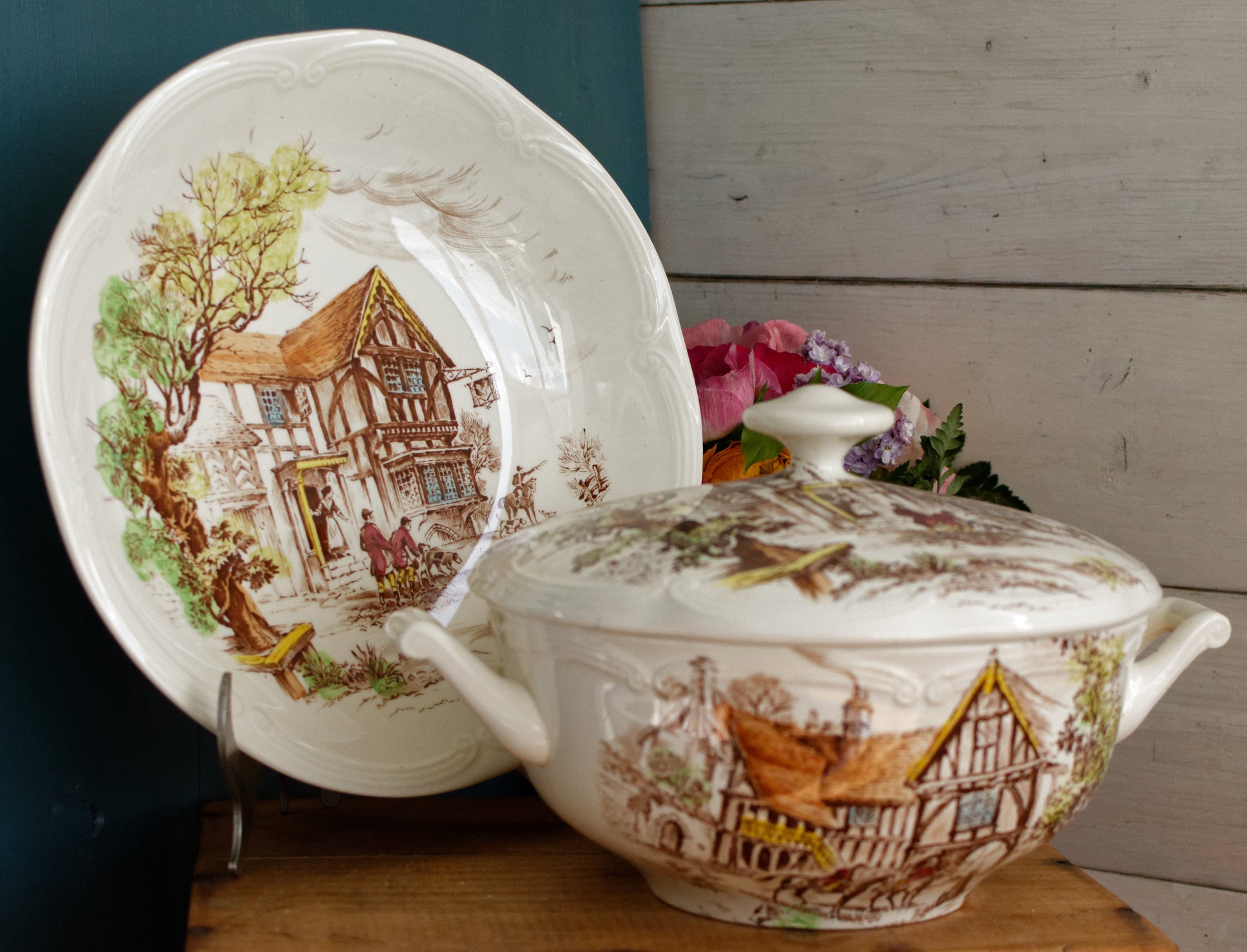LUDLOW Motif GIEN France French Vintage Ironstone PolyChrome Soup Tureen Soupiere Terre de Fer en Faience