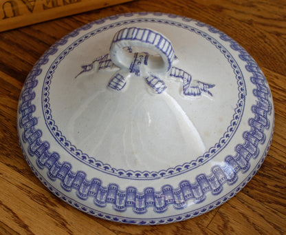 T&B TURIN Motif Antique Ironstone Porcelain Lavender Transferware Covered Serving Plate Cloche ou Compotier Terre de Fer en Faience