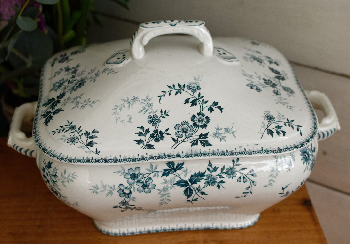 DUGAZON Motif Boch Freres Keramis (BFK) Belgian Antique Ironstone Blue Transferware Soup Tureen Terre de Fer en faience