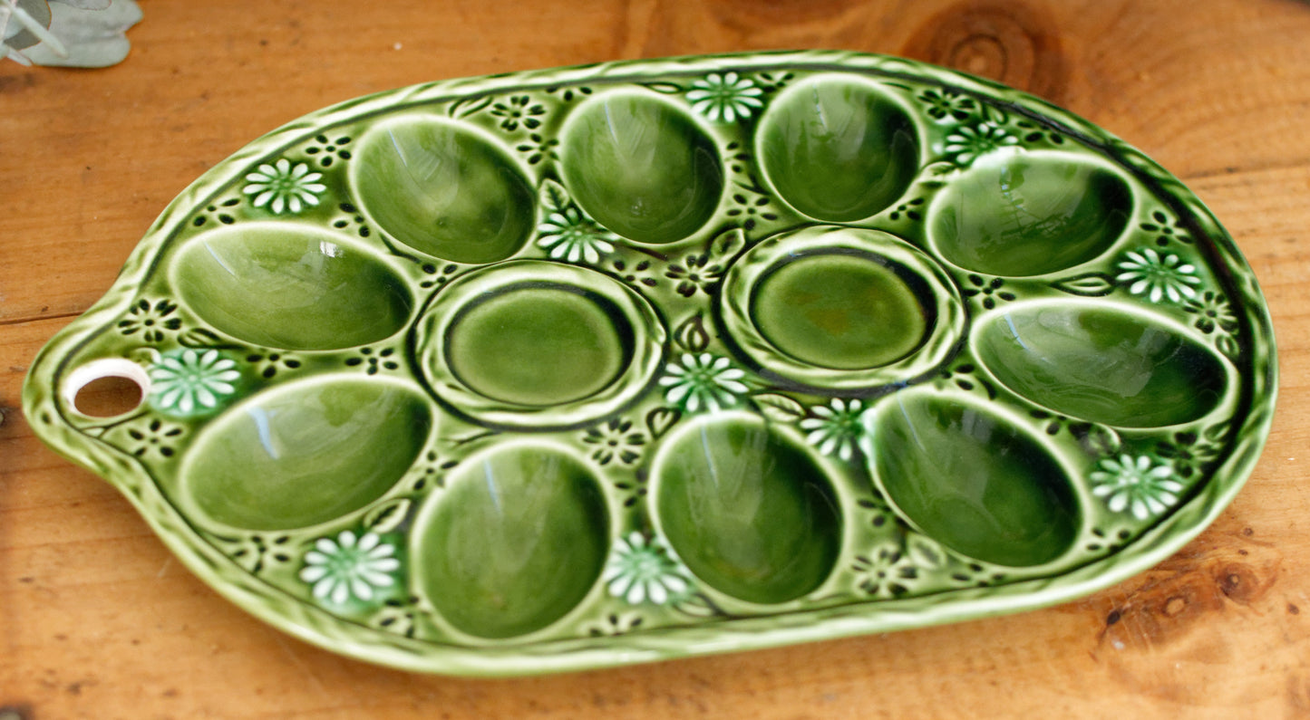 Vintage Ceramic Deviled Eggs Presentation Platter Plate & Chicken Shaped Salt & Pepper Shakers Plateau de presentation Oeufs Dur Mimosa a la Coque Saliere et Poivriere" Green Serving Set