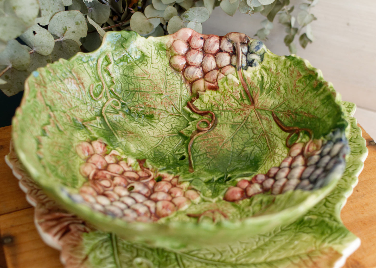 French Vintage Barbotine Majolica Style Fruit Drainer Strainer Colander Eqouttoir a Fruits en barbotine Egouttoir A Fruits Avec Son Assiette En Barbotine Decor Raisin Et Feulles.