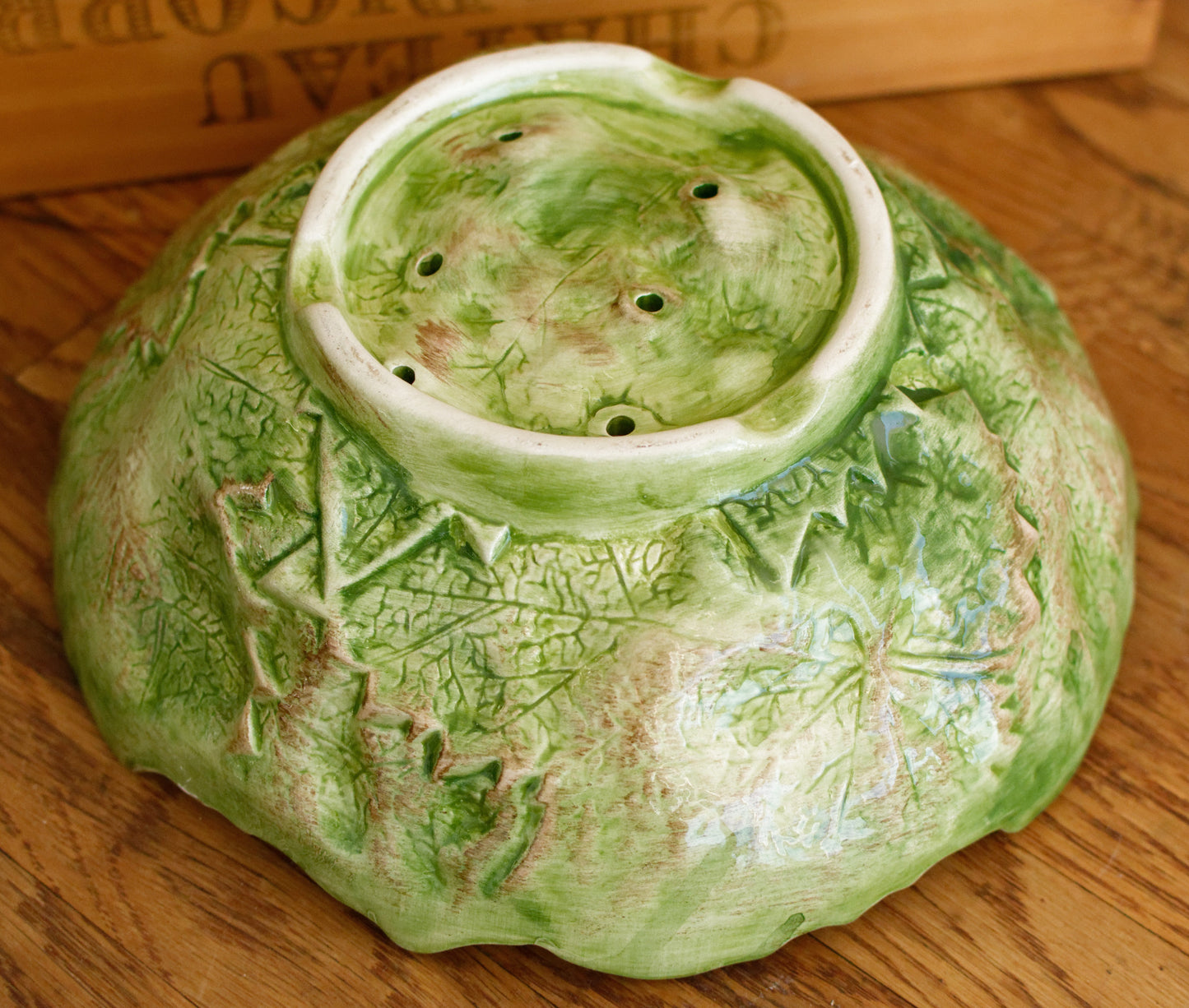 French Vintage Barbotine Majolica Style Fruit Drainer Strainer Colander Eqouttoir a Fruits en barbotine Egouttoir A Fruits Avec Son Assiette En Barbotine Decor Raisin Et Feulles.