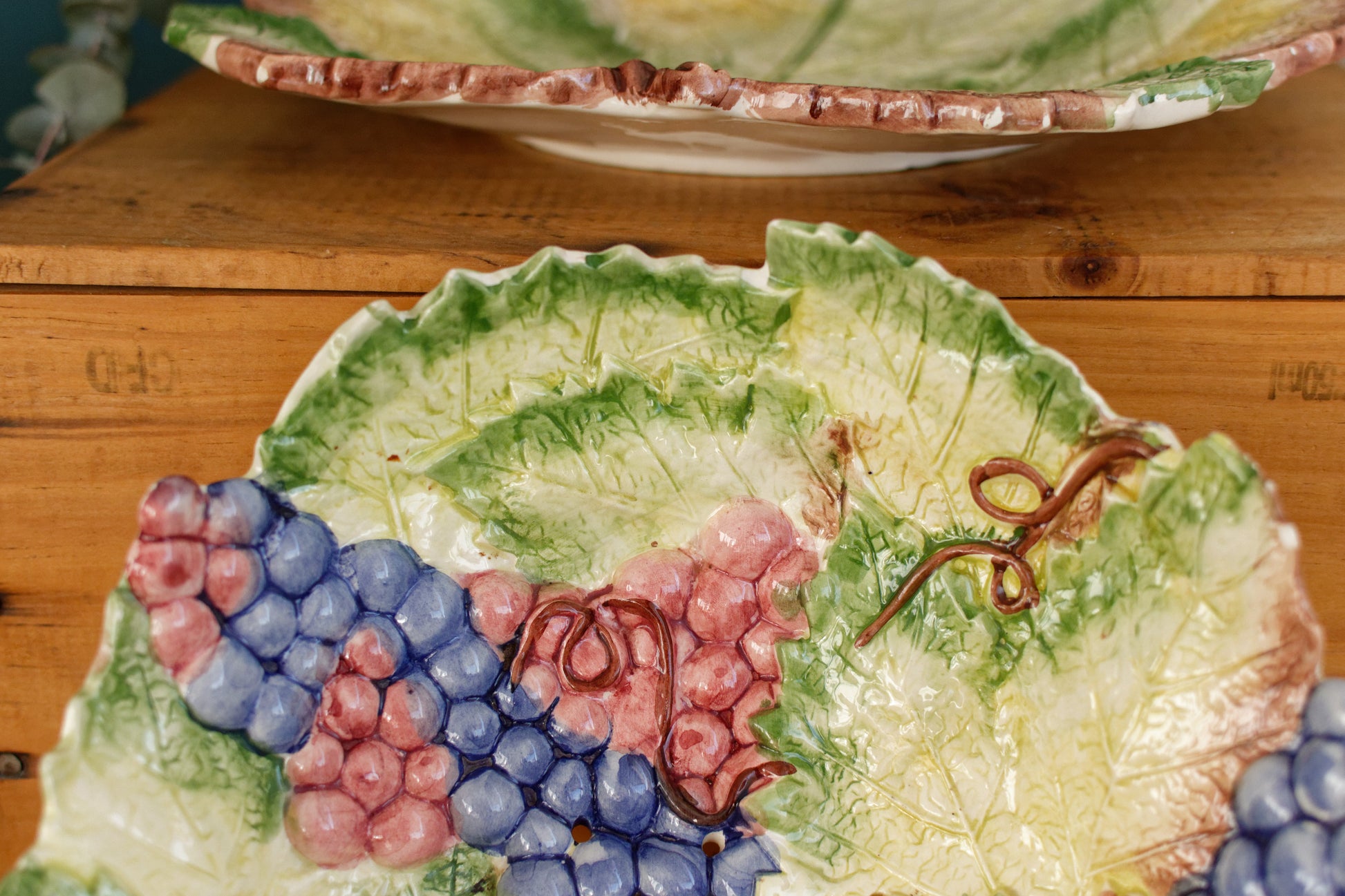 1950s French Vintage BARBOTINE Majolica Fruit Grapes & Vines Drainer Strainer Colander w/ Leave shaped Plate Egouttoir à Fruits