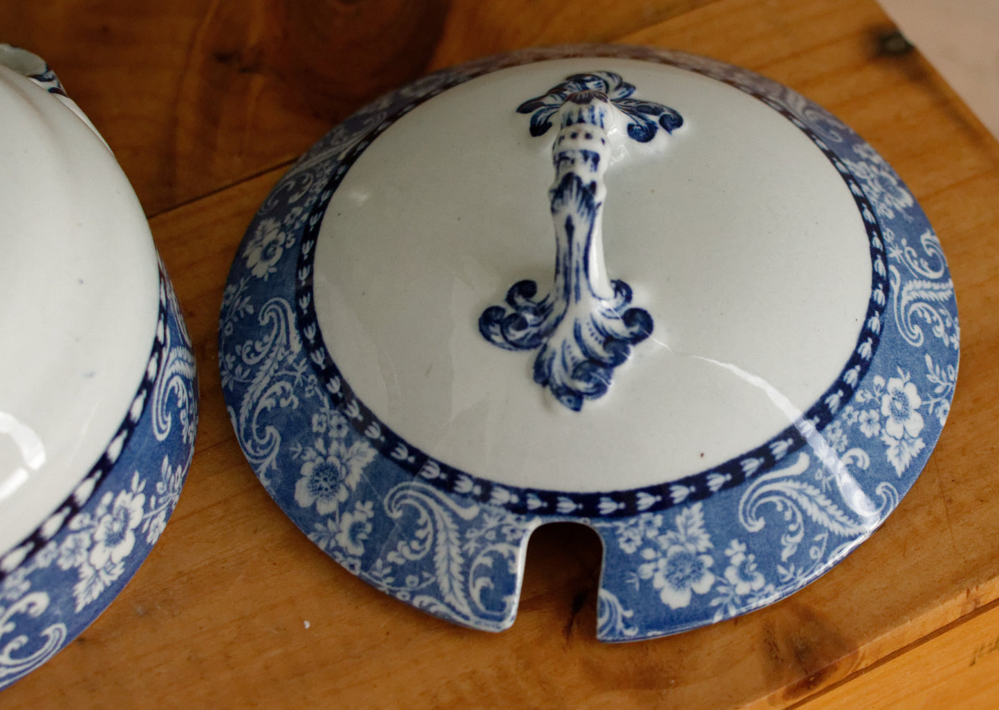 FLORENCE Fenton Pottery Co Real Staffordshire English Antique Ironstone Blue Transferware Small Tureen Sauciere Made in England