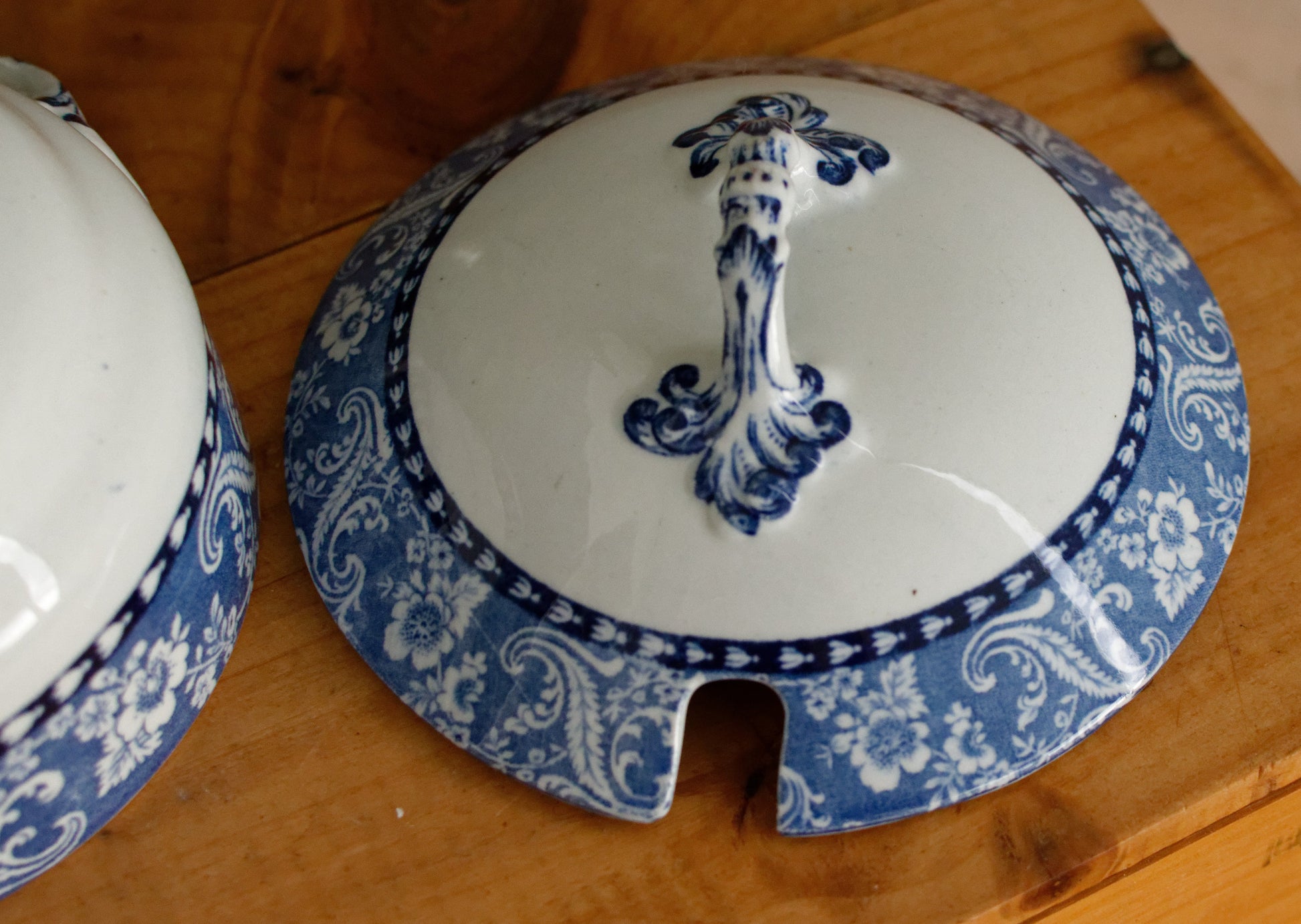 FLORENCE Fenton Pottery Co Real Staffordshire English Antique Ironstone Blue Transferware Small Tureen Sauciere Made in England