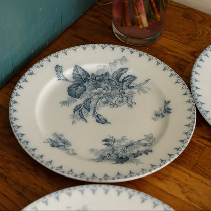 1880年代/1900年代 ～ 「FLORE」 Sarreguemines U&amp;C ～ フランスアンティーク アイアンストーン ブルー トランスファーウェア ディナープレート ～ スカラップエッジ テール・ド・フェール NEW