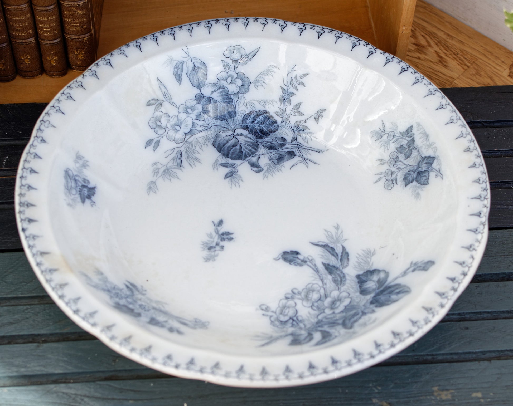 FLORE Sarreguemines U&C French Antique Ironstone Blue Transferware Round Serving Bowl Creux Scalloped Edge Terre de Fer