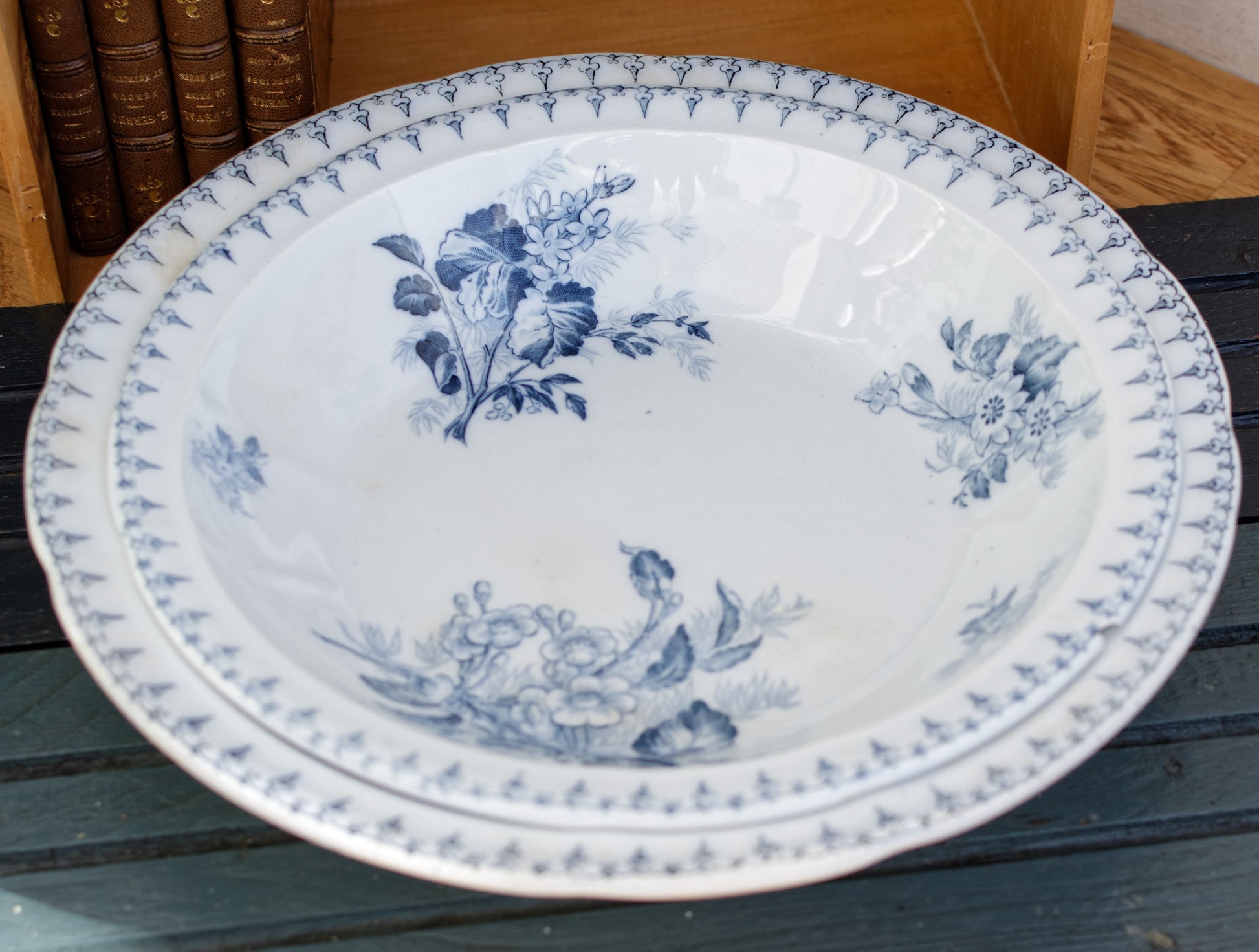 FLORE Sarreguemines U&C French Antique Ironstone Blue Transferware Round Serving Bowl Creux Scalloped Edge Terre de Fer