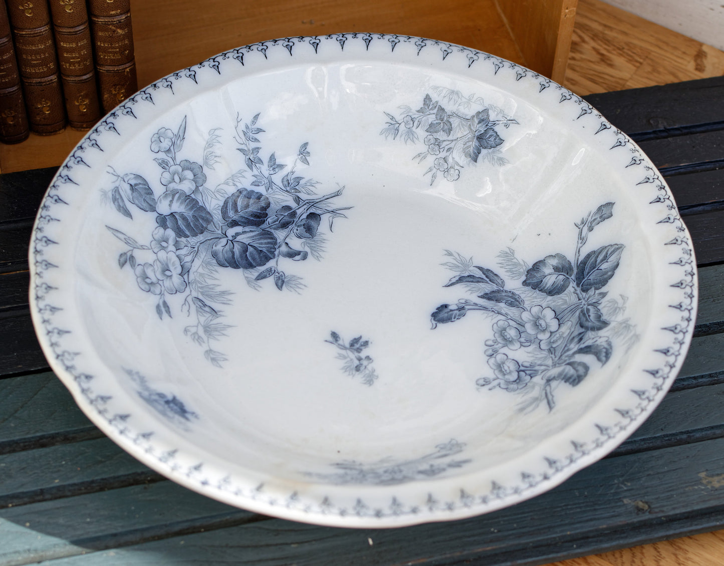 FLORE Sarreguemines U&C French Antique Ironstone Blue Transferware Round Serving Bowl Creux Scalloped Edge Terre de Fer